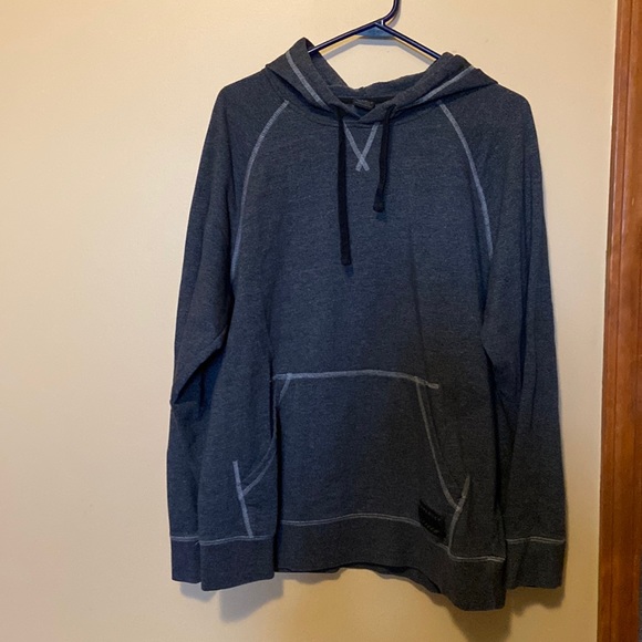 Lightweight Oakley hoodie in a size Large - Picture 1 of 4